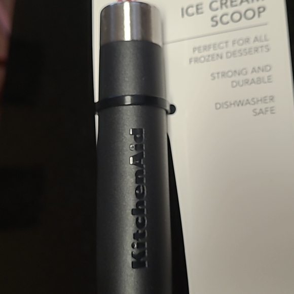 KitchenAid Ice Cream Scoop - Picture 4 of 4